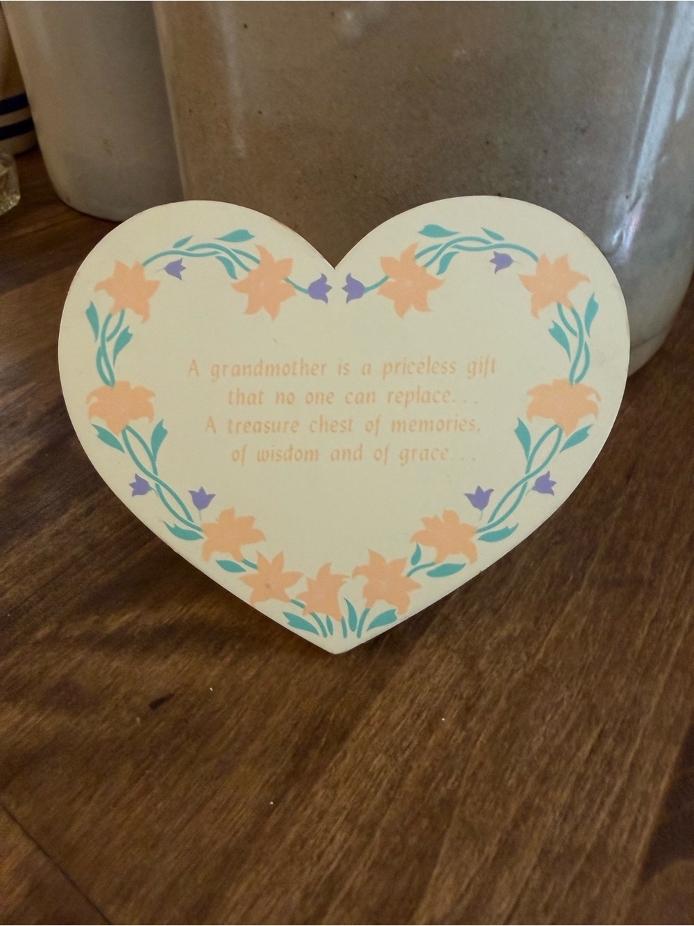 Russ grandma heart shape wall hanging or spots on desk.